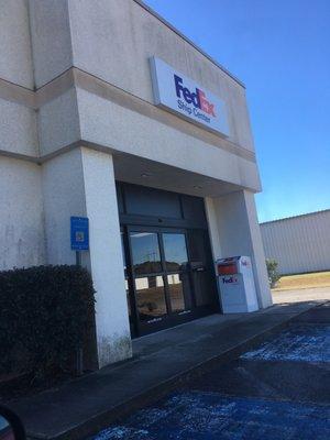 FedEx Ship Center