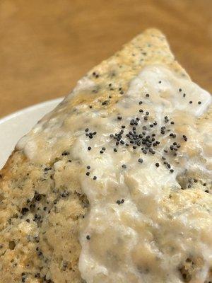 Lemon poppyseed scone