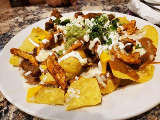 Nachos Supreme with Chicken, Beef