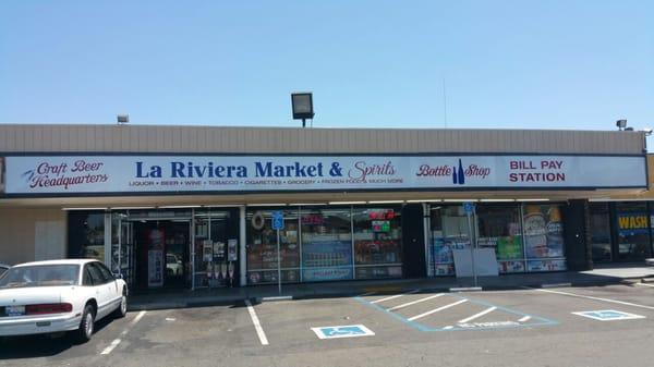 La Riviera Market and Spirits