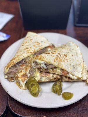 Lengua Quesadilla