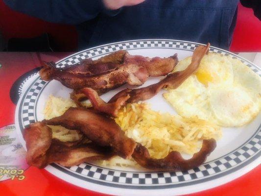 I also had Texas toast and French toast with this meal!! Way to much food!!! The best breakfast and service in fountain!!!