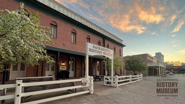 An early morning shot of the Sacramento History Museum.