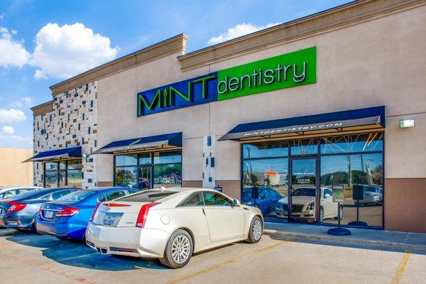 Mint Dentistry Cedar Hill exterior