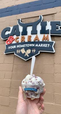 Cattle & Cream