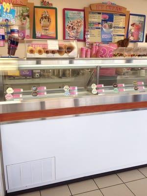 Picking up a milkshake. Service is friendly and clean atmosphere. A lot of the time this baskin robins is not busy.