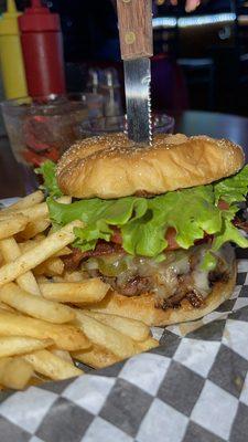 Blazer burger, my fave! Juicy burger, green Chile, tomatoe, lettuce, bacon, special sauce, cheese