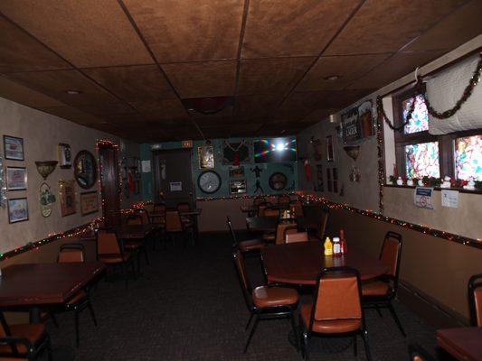 Inviting Dining Room.