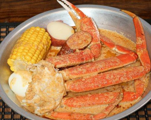 A cluster of snow crab legs a day keeps the barnacles away (and our guests happy)! Especially with our luxurious cajun garlic butter.