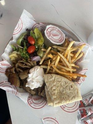 Lamb gyro platter with fries