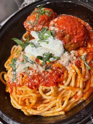 Spaghetti / meatballs