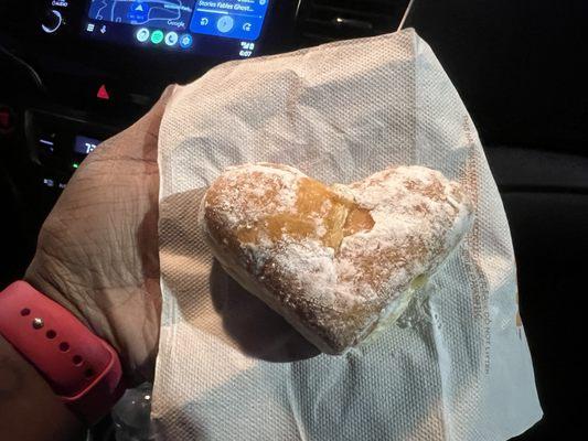 Crème filled Donut