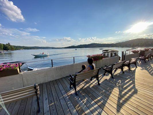 Lake Mohawk boardwalk around the corner