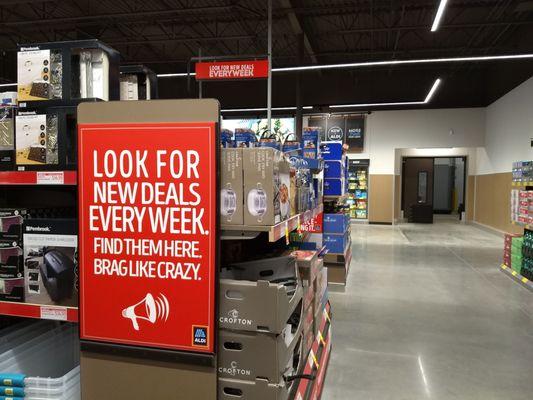 Cookware, utensil and gadget display.