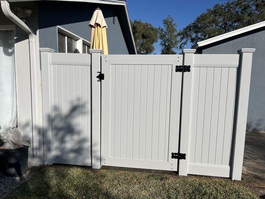 GREY PRIVACY FENCE AND GATE | BLACK ACCENT HARDWARE | CLASSIC CAPS FOR A MORE ADORN LOOK | VINYL BUILT FOR YOU! -- CA VINYL CONNECTION, MFG.