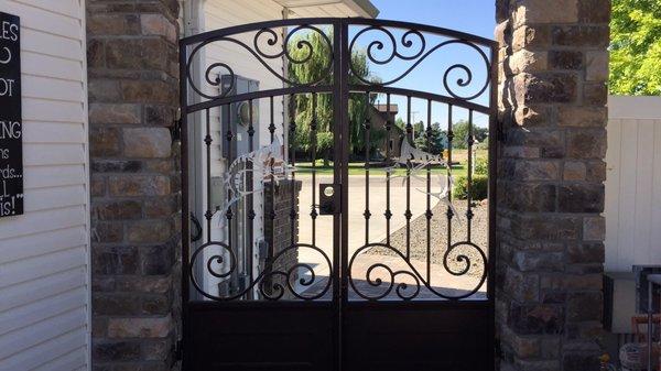 Gates are finished, they look amazing.  Picture doesn't do it justice.  Thanks Travis Chesley at meridian fence. I get lots of compliments!