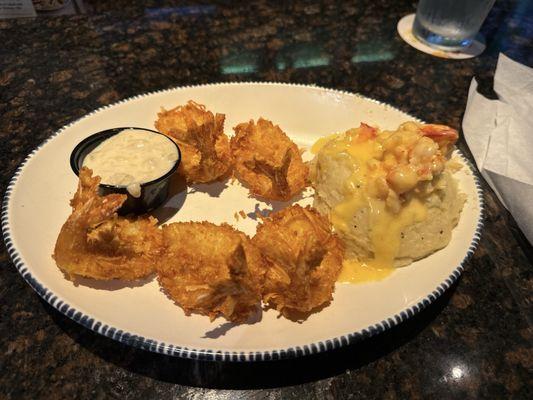 Parrot Isle Jumbo Coconut Shrimp lunch special