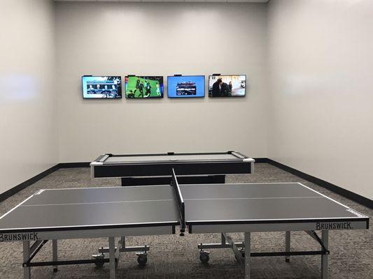 Pool Table and Ping Pong Table for Diamond and Platinum Members