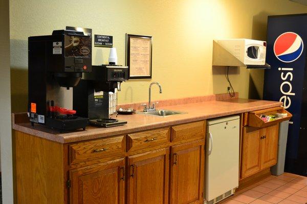 Breakfast area and 24hr coffee machine