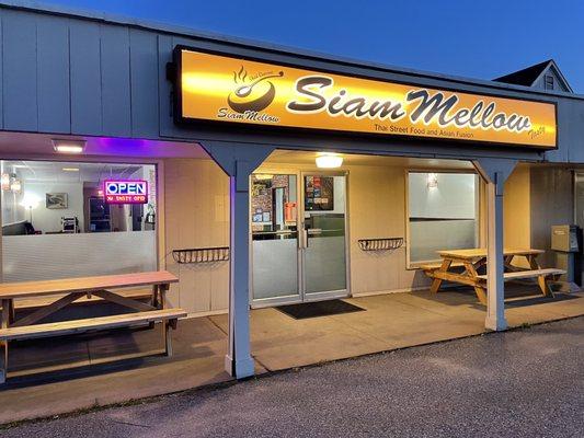 Siam Mellow Tasty in Kittery, Maine