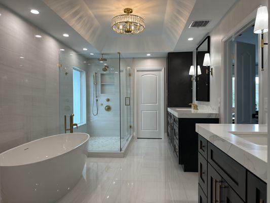 Gorgeous and elegant new bathroom in  egret landing of Jupiter.