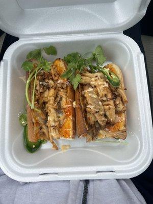 Spicy chicken banh mi