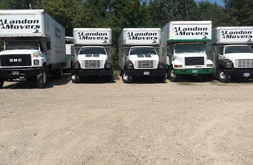 From small to large moves, Landon Movers is ready to get your move on the move.