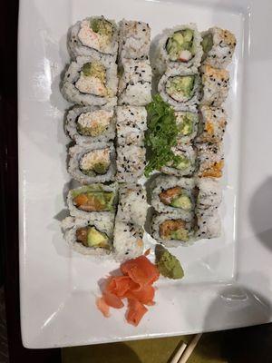 California tool, crunchy roll and salmon roll