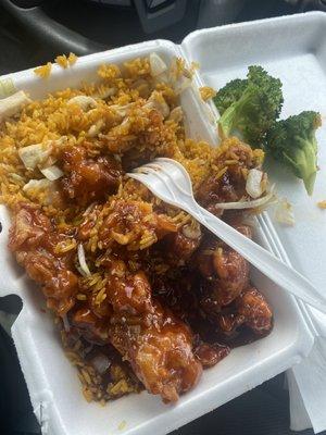 General Tso w/ chicken fried rice