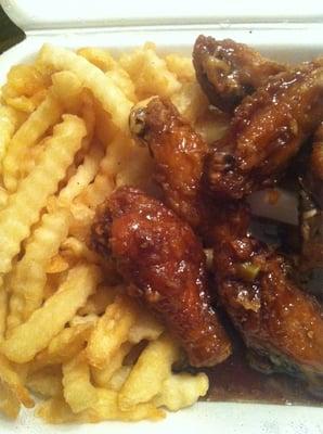 General Sauce chicken wings.. the sauce is very good!