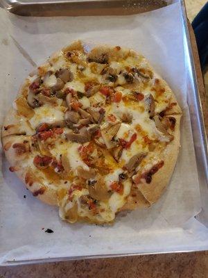 Mushroom medley pizza