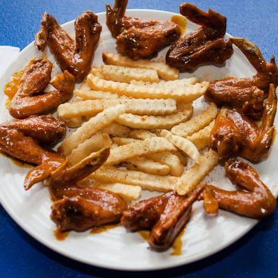 Westwood Whole Wings
10 piece wing and fries