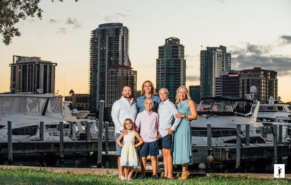 Downtown St Petersburg Family Portraits