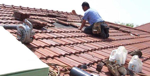 Roof Repairing service