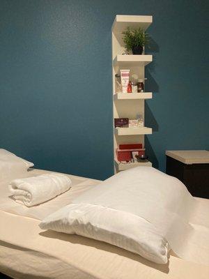 Acupuncture room