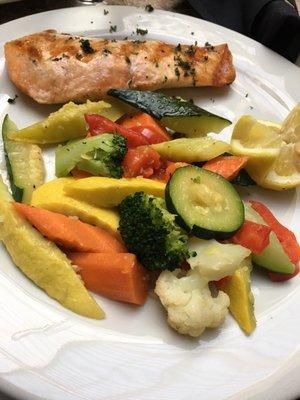 Salmon 4.8999999 stars! Mixed veggies 4.783888 stars