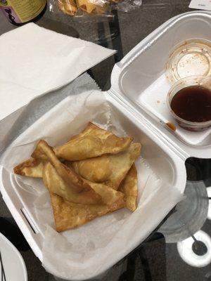 Cream cheese wontons