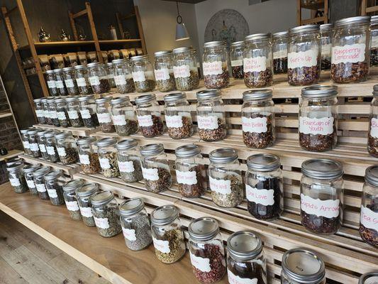 Jars to smell tea