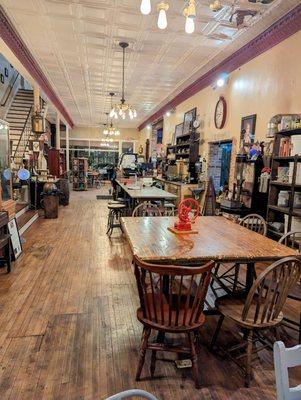 Leonardo's Coffeehouse & Renaissance Coffee Roasting