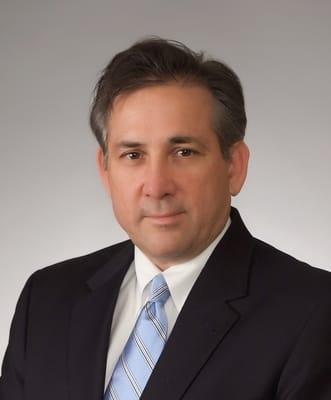 Scott E. Strohmeyer, M.D. is renowned spine specialist.