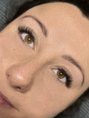 Damage free volume lash extensions