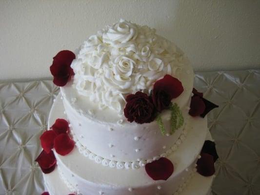 my wedding cake by schwartz bakery