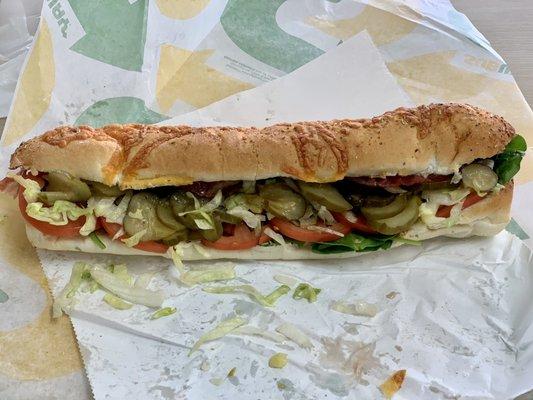 Footlong B.L.T., with triple spinach & light lettuce on Italian Herbs/Cheese bread.