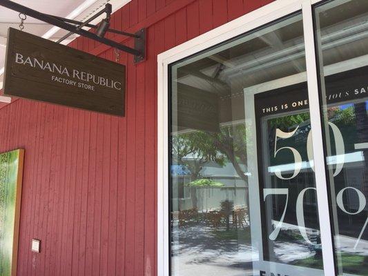 Banana Republic - Outlets of Maui - 07.08.2018 .