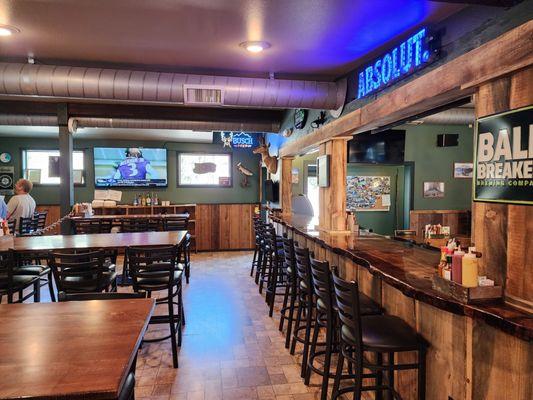 Here you see one of the inside pictures of a very clean and nice ambiance of the Wood Shed Restaurant and bar.