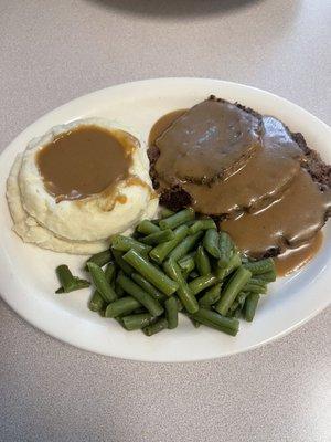 Meat loaf with Gravy mashed potatoes and string beans