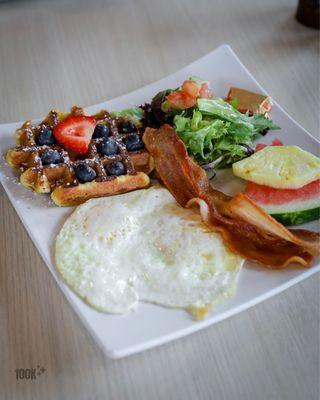 Waffle Combo  The perfect balance between sweet and savory.   Instagram: @100kgallery