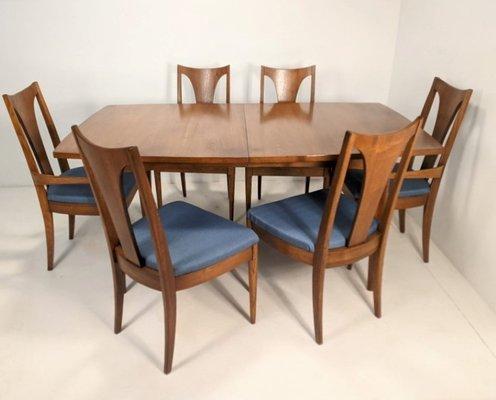 MCM Broyhill Sculptra Walnut Dining Set