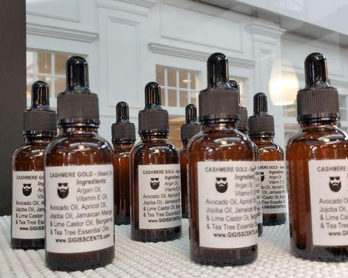 All natural beard oil to help with stimulation and beard growth.