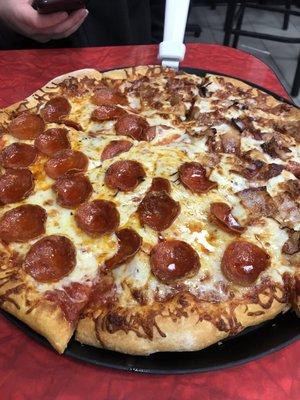 Large pizza half pepperoni half bacon.